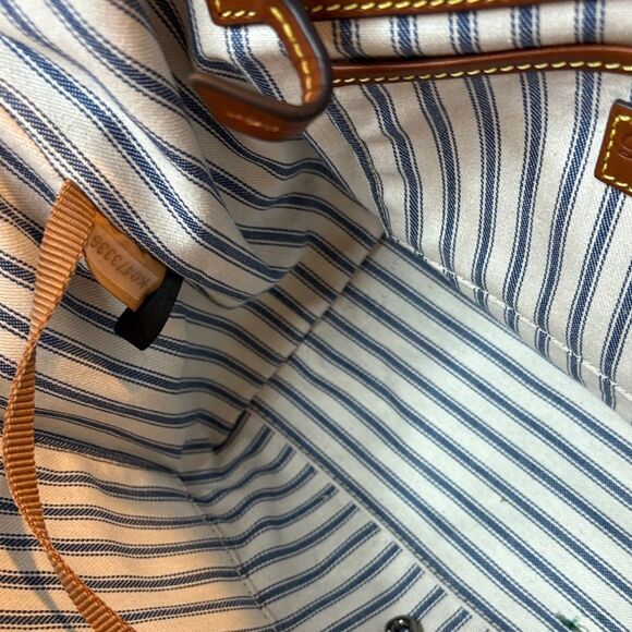 Dooney & Bourke Bag Purse Handbag Pocketbook Wayfarer Zip Tote Bag - Picture 16 of 16